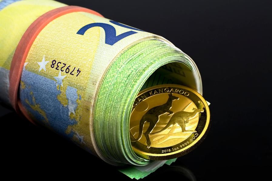 australian bills with gold coin